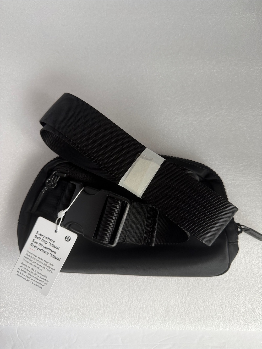 🆕 LULULEMON Everywhere Belt Bag Miami Black NWT - Picture 2 of 13